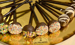 bombones en logroño, pasteleria la palmera, Pasteleria logroño, tartas en logroño, pastelitos en logroño, reposterias en logroño, tartas de boda en logroño, tartas de cumpleaños en logroño, pastelería la palmera, tarta de cumpleaños por encargo, pastelito de nata en logroño, pastelería artesanal en logroño, tienda de tartas en logroño, tarta para boda cilvil en logroño, tartas por encargo en logroño Pastelería La Palmera, pastas la palmera Otros_dulces-2